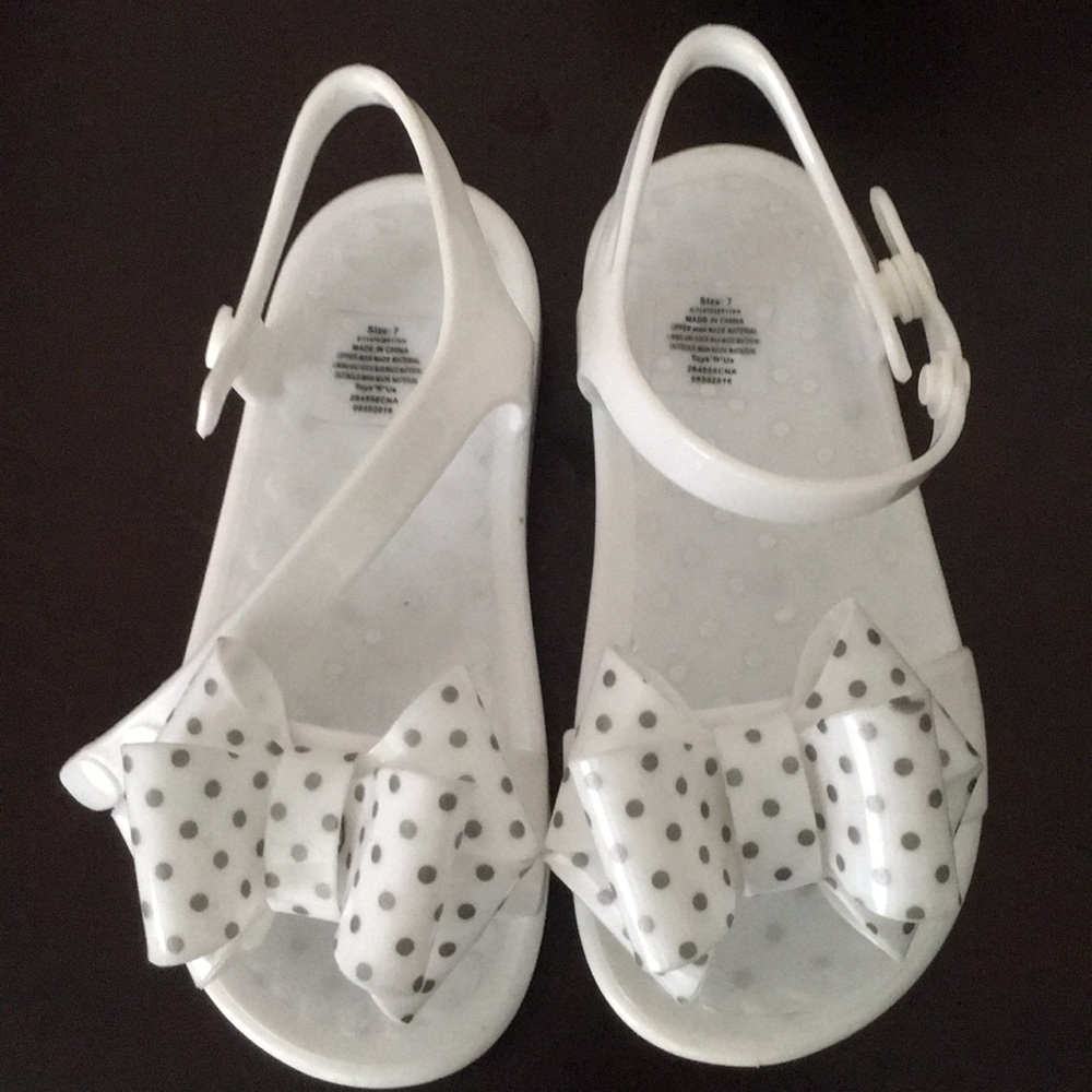 No wear and tear! Worn few times